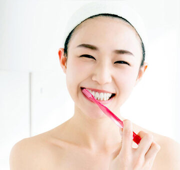 WHAT ARE MOUTH SORES, AND WHY DO THEY HAPPEN?