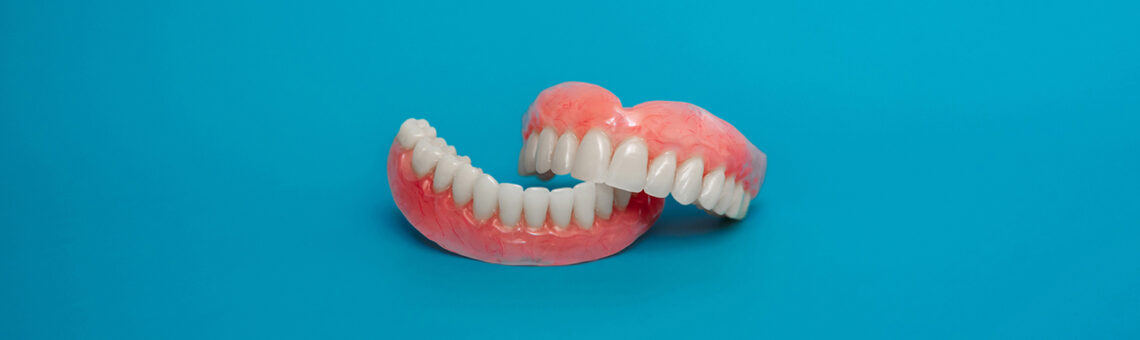 What Are the Advantages and Disadvantages of Wearing Upper Dentures Without a Palate?
